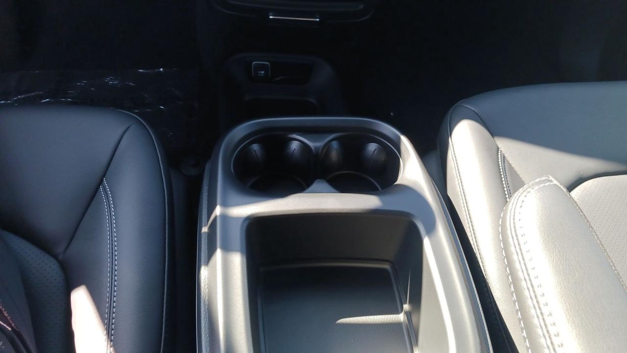 2026 Dodge Grand Caravan SXT 2WD Photo