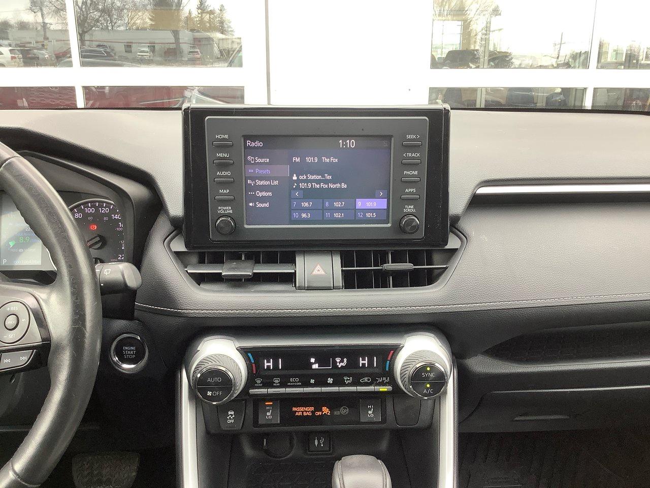 2019 Toyota RAV4 XLE Photo