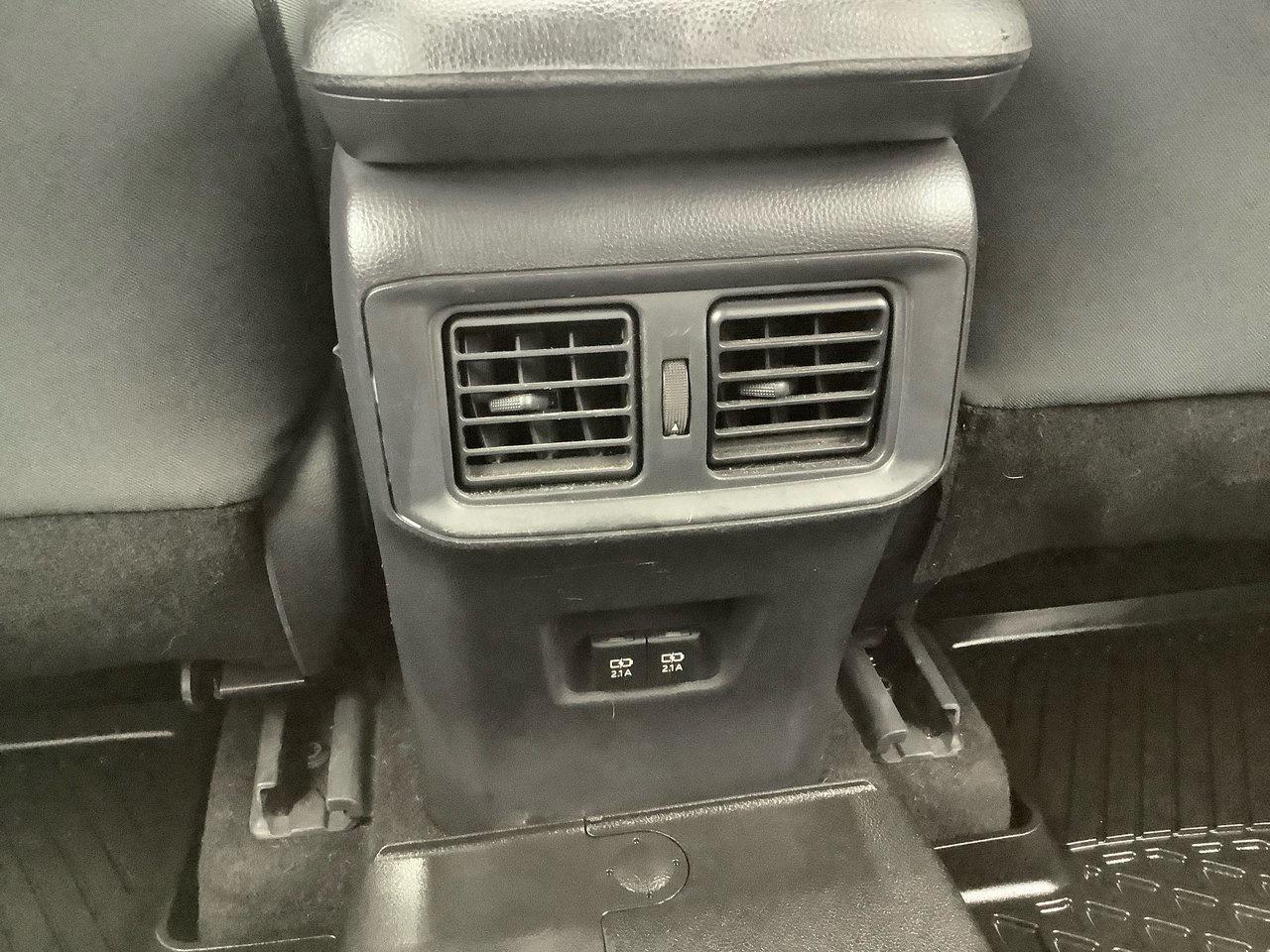 2019 Toyota RAV4 XLE Photo