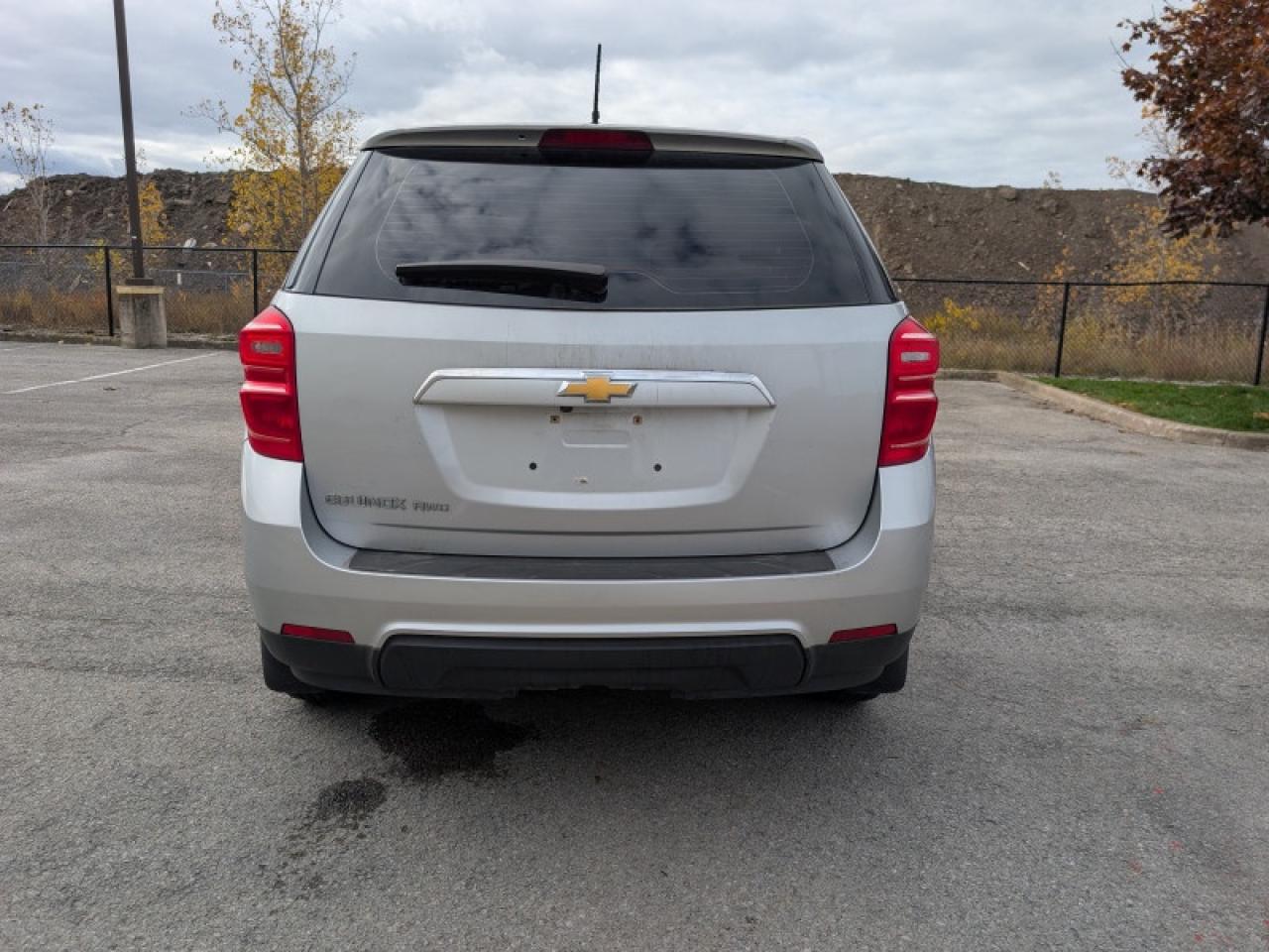 2017 Chevrolet Equinox LS  **LOW MILEAGE - AWD** Photo3