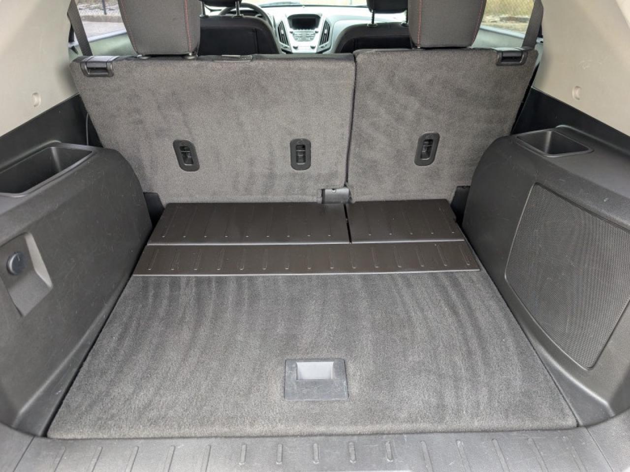 2017 Chevrolet Equinox LS  **LOW MILEAGE - AWD** Photo