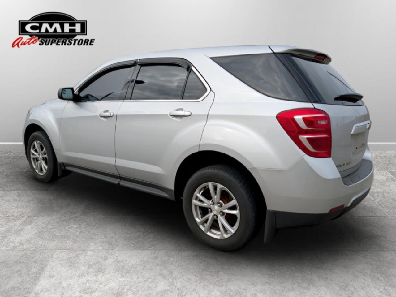 2017 Chevrolet Equinox LS  **LOW MILEAGE - AWD** Photo2