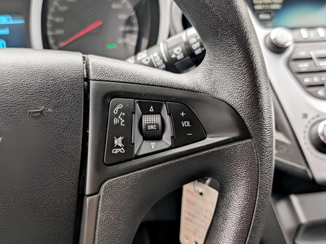 2017 Chevrolet Equinox LS  **LOW MILEAGE - AWD** Photo