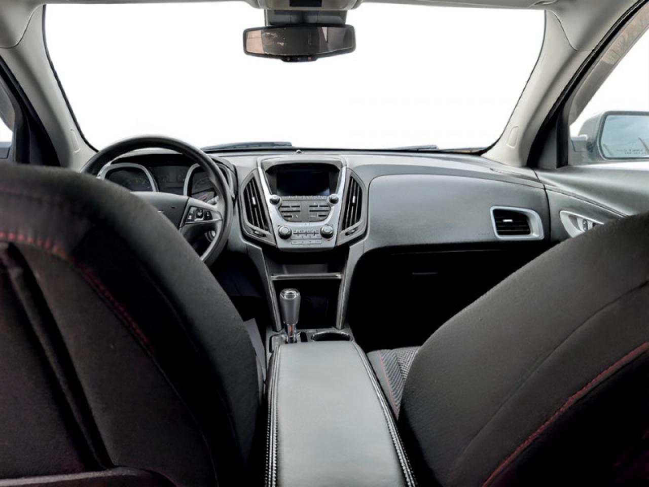 2017 Chevrolet Equinox LS  **LOW MILEAGE - AWD** Photo