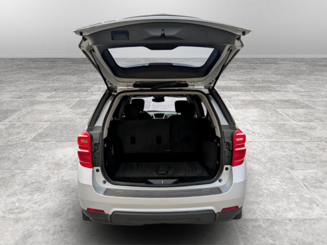 2017 Chevrolet Equinox LS  **LOW MILEAGE - AWD** Photo