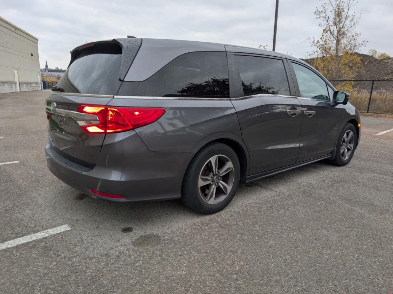 2019 Honda Odyssey EX Photo4