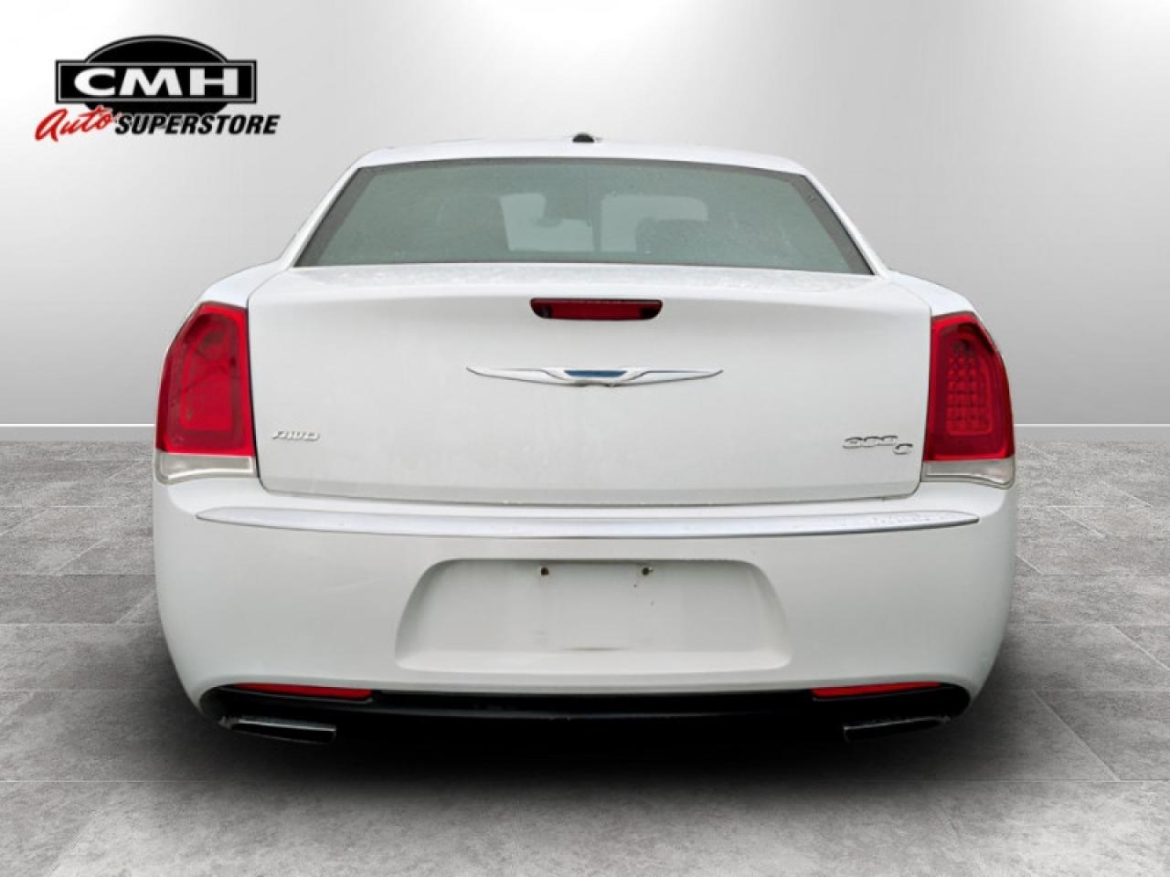 2016 Chrysler 300 Platinum  **LOADED - V6 - AWD** Photo