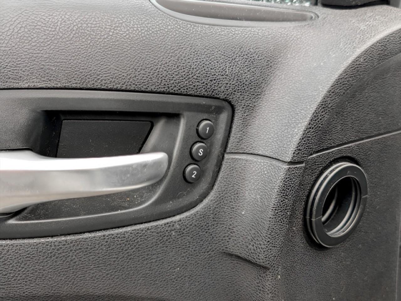 2016 Chrysler 300 Platinum  **LOADED - V6 - AWD** Photo