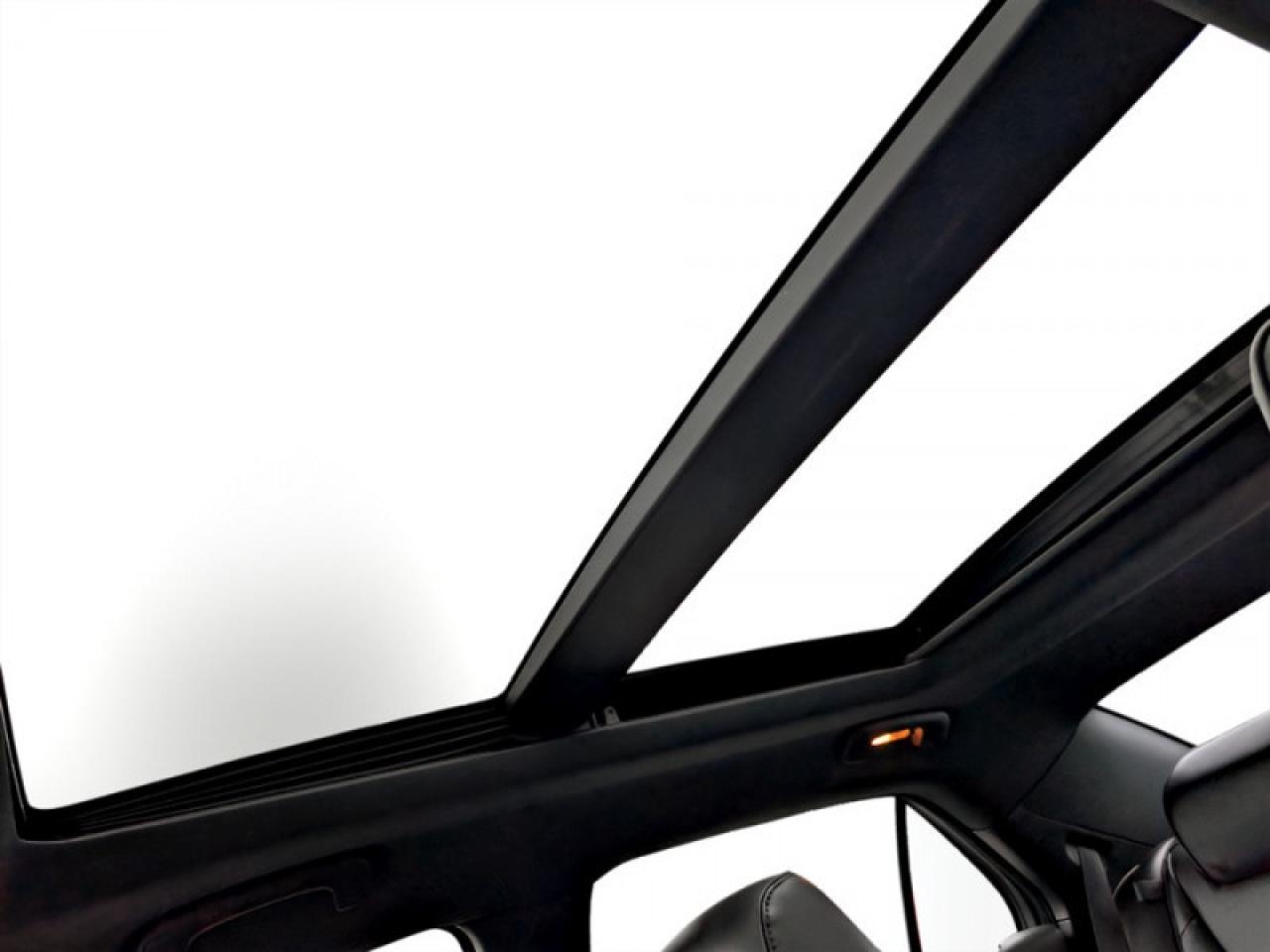 2016 Chrysler 300 Platinum  **LOADED - V6 - AWD** Photo