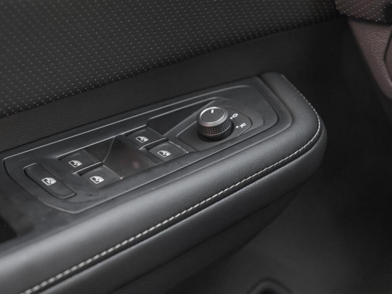 2026 Volkswagen Atlas Highline  - Leather Seats Photo