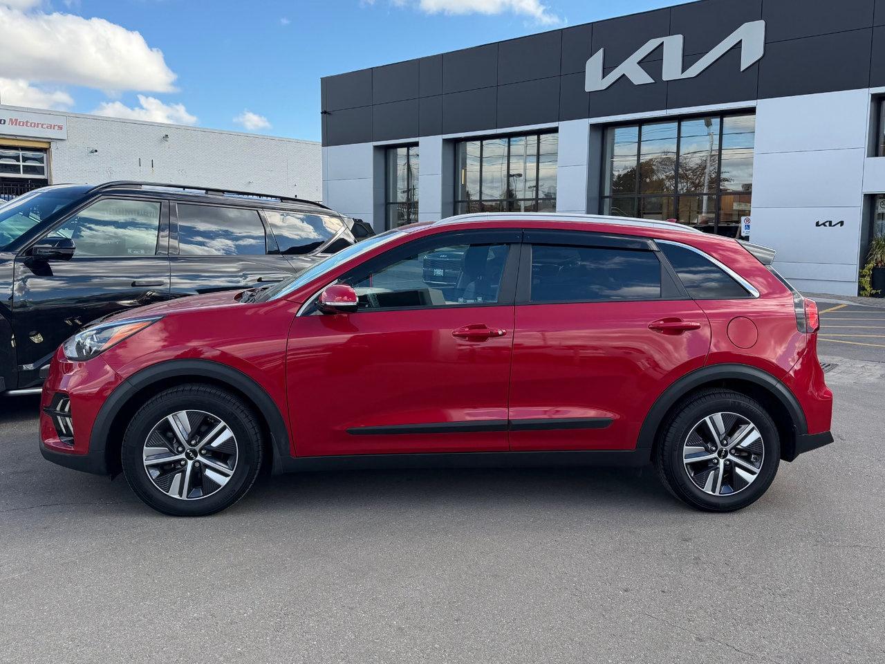 2022 Kia NIRO EX Pkg.   Heated Seats & Steering Wheel Photo