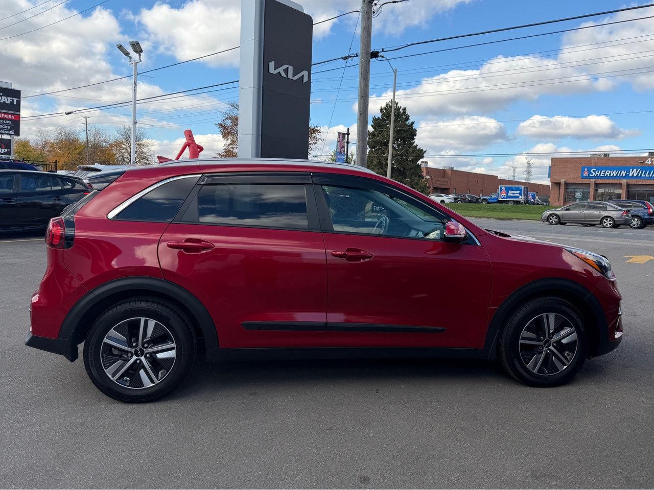 2022 Kia NIRO EX Pkg.   Heated Seats & Steering Wheel Photo