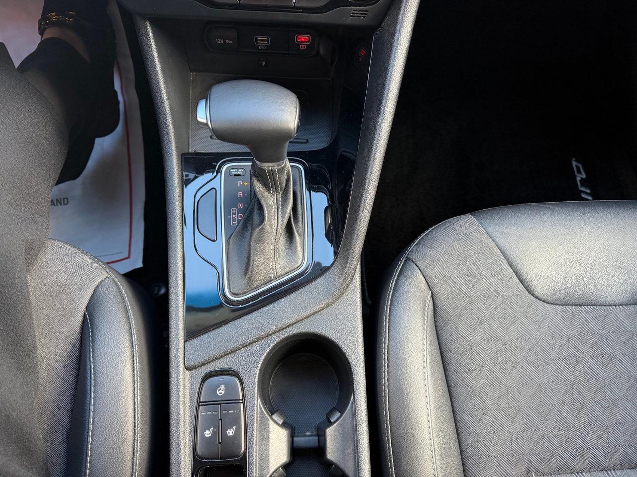 2022 Kia NIRO EX Pkg.   Heated Seats & Steering Wheel Photo