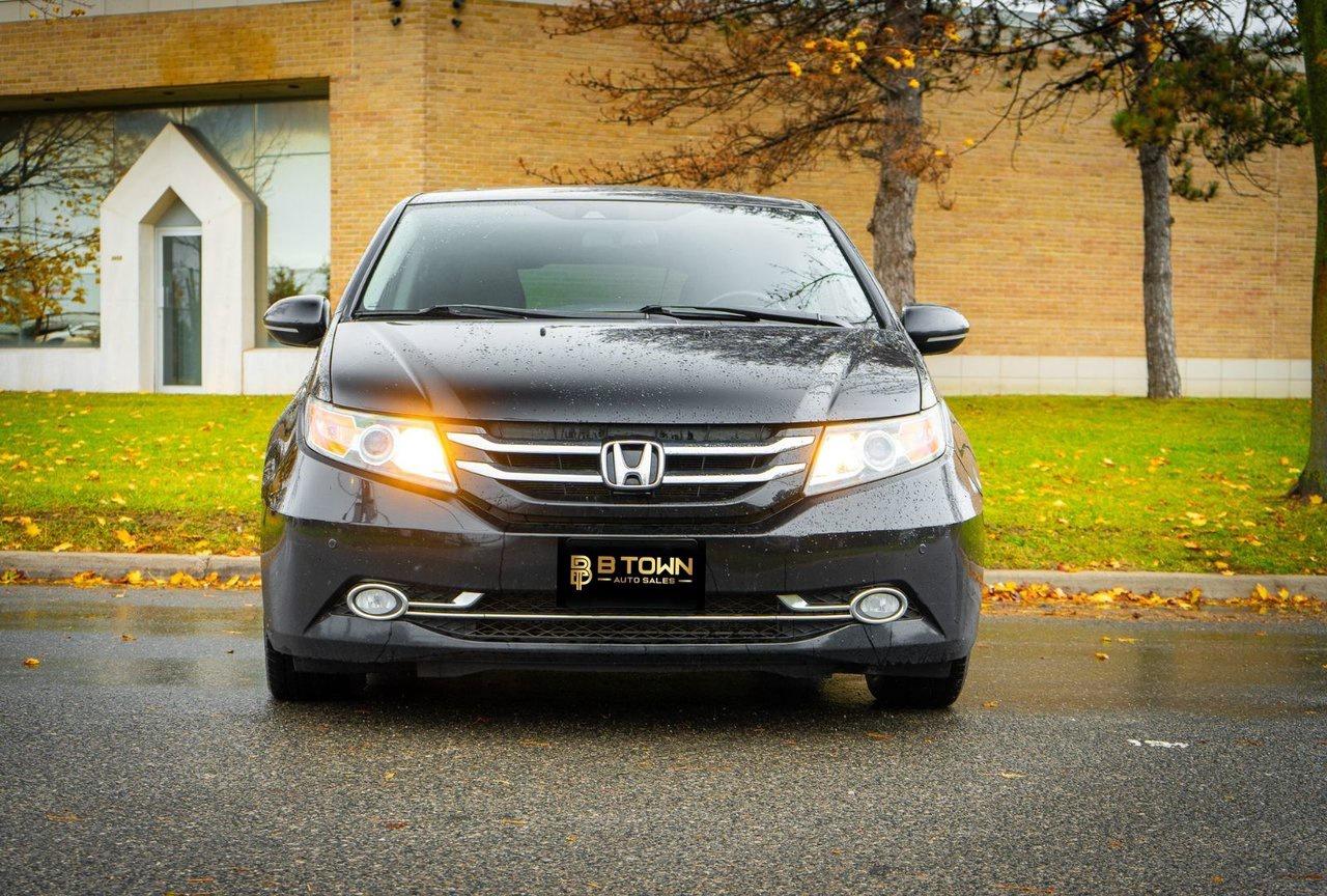 2017 Honda Odyssey Touring Photo