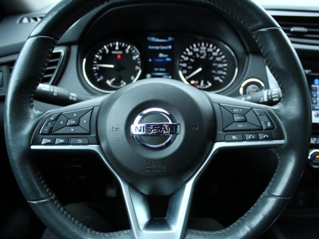 2017 Nissan Rogue SL Platinum  - Sunroof -  Navigation Photo