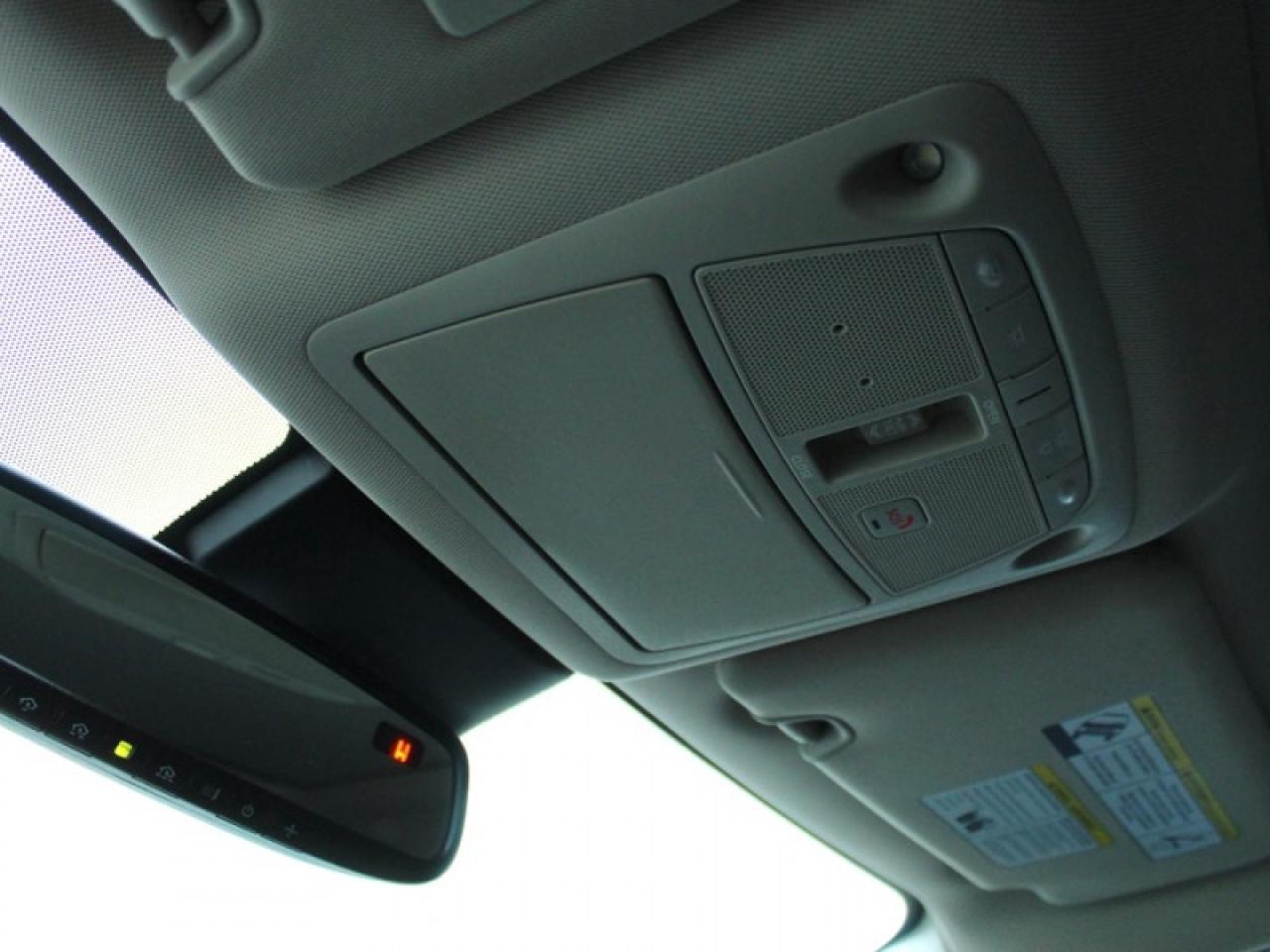 2017 Nissan Rogue SL Platinum  - Sunroof -  Navigation Photo