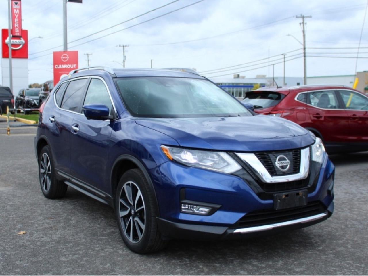 2017 Nissan Rogue SL Platinum  - Sunroof -  Navigation Photo2