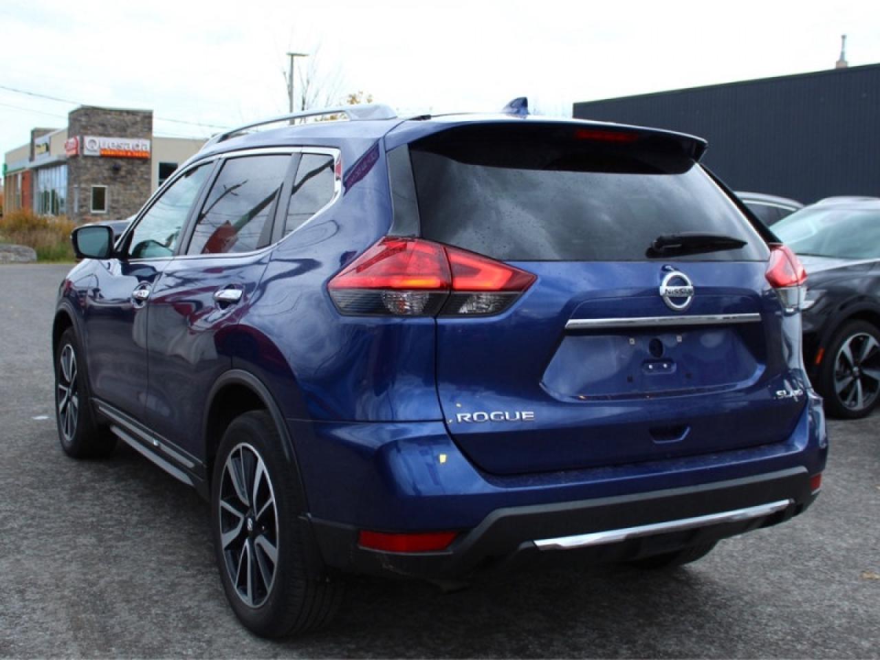 2017 Nissan Rogue SL Platinum  - Sunroof -  Navigation Photo