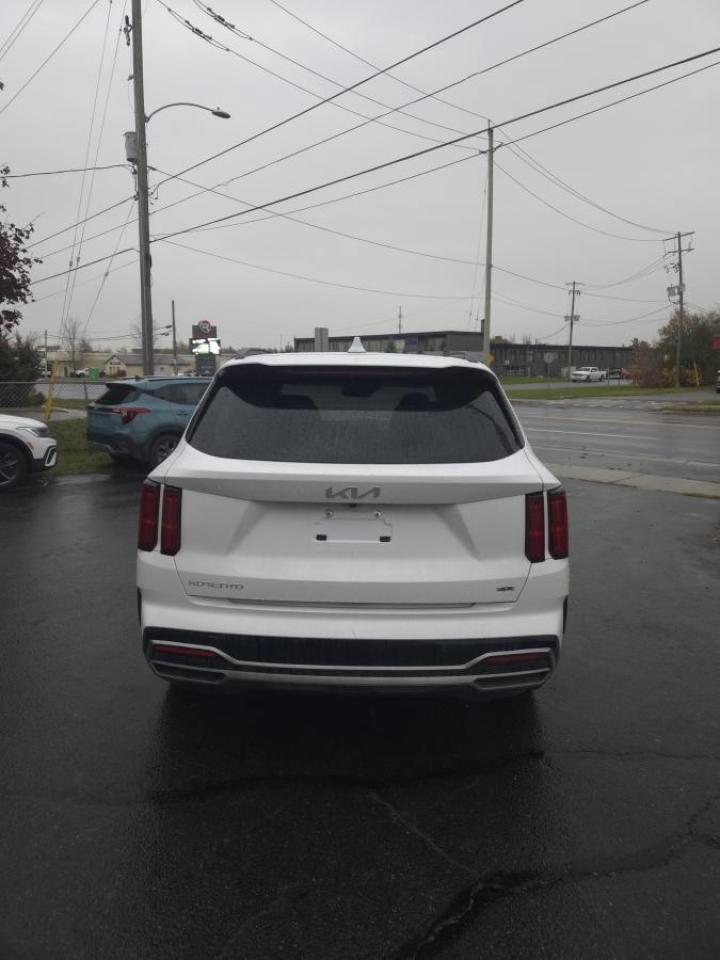 2023 Kia Sorento SX 2.5t AWD Photo3