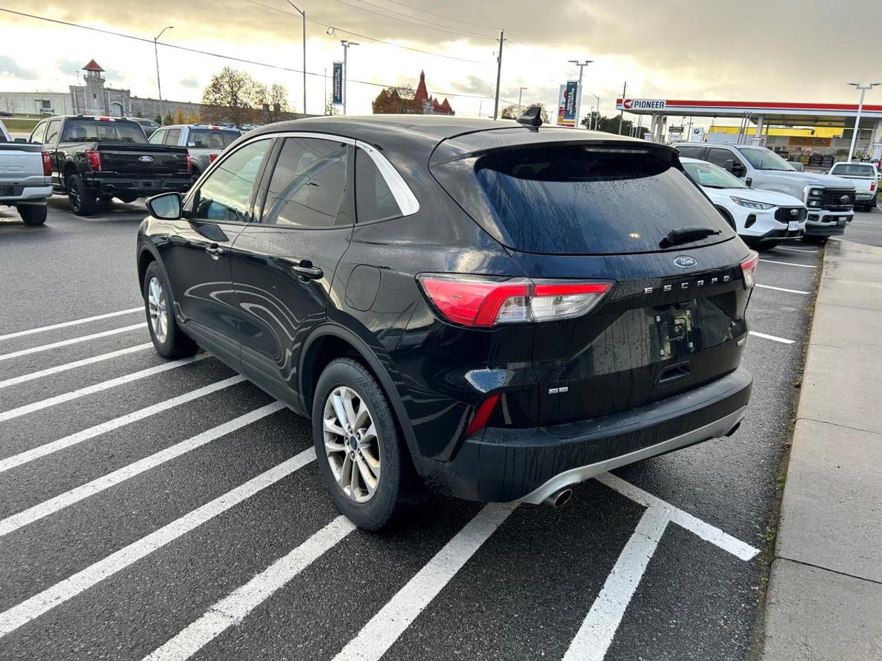 2020 Ford Escape SE Photo