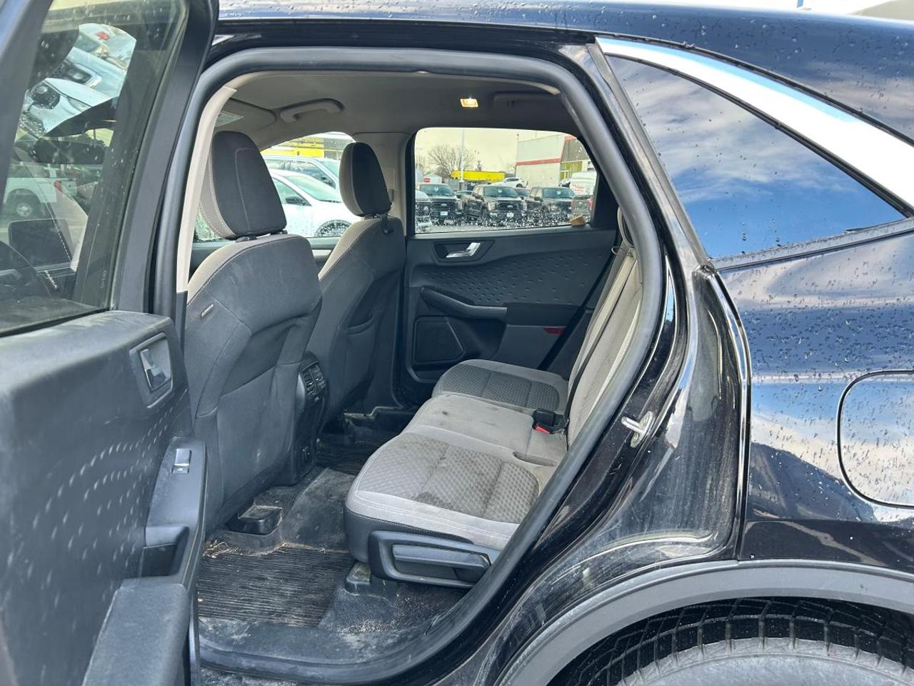 2020 Ford Escape SE Photo