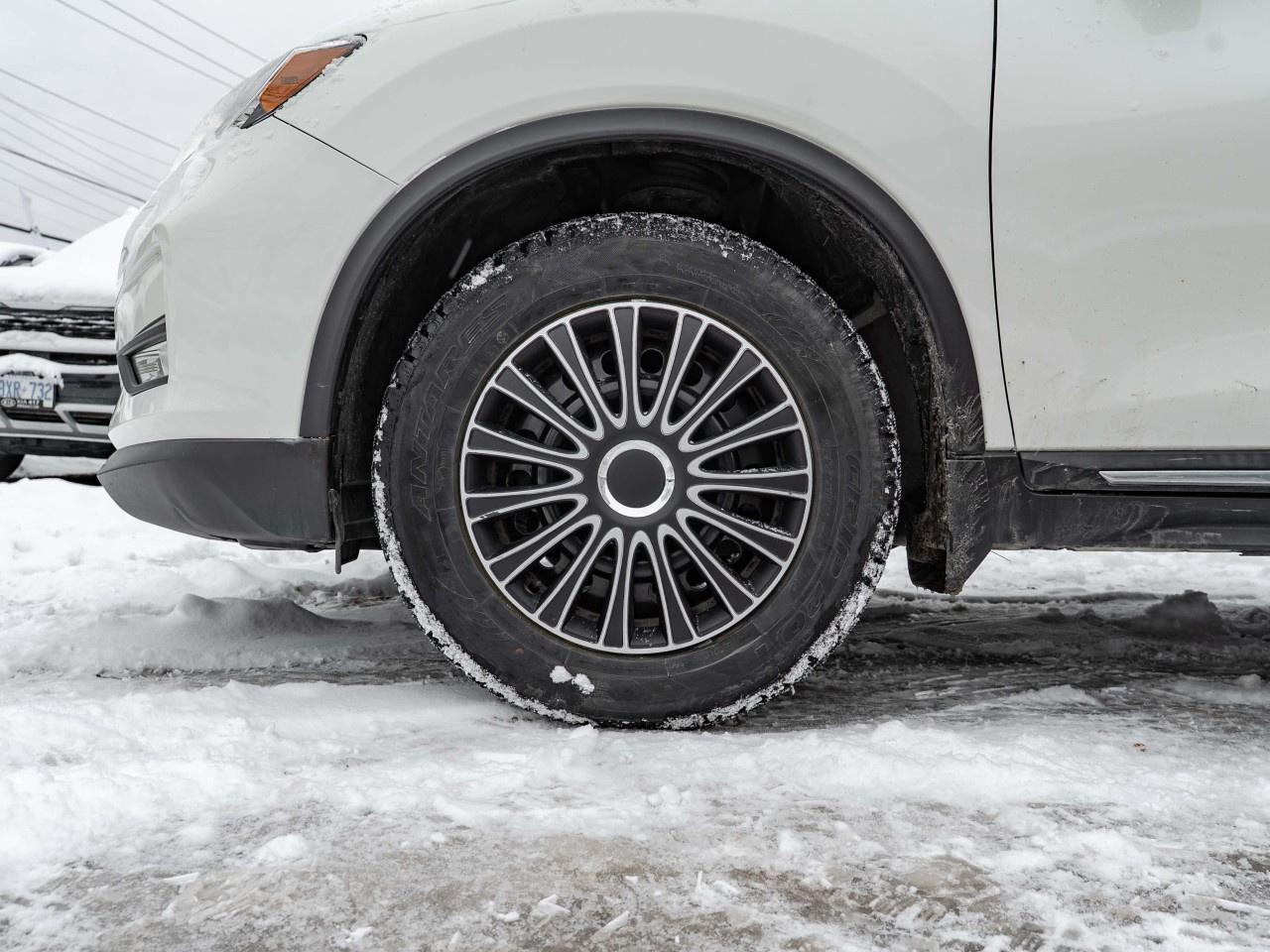 2020 Nissan Rogue SL Photo