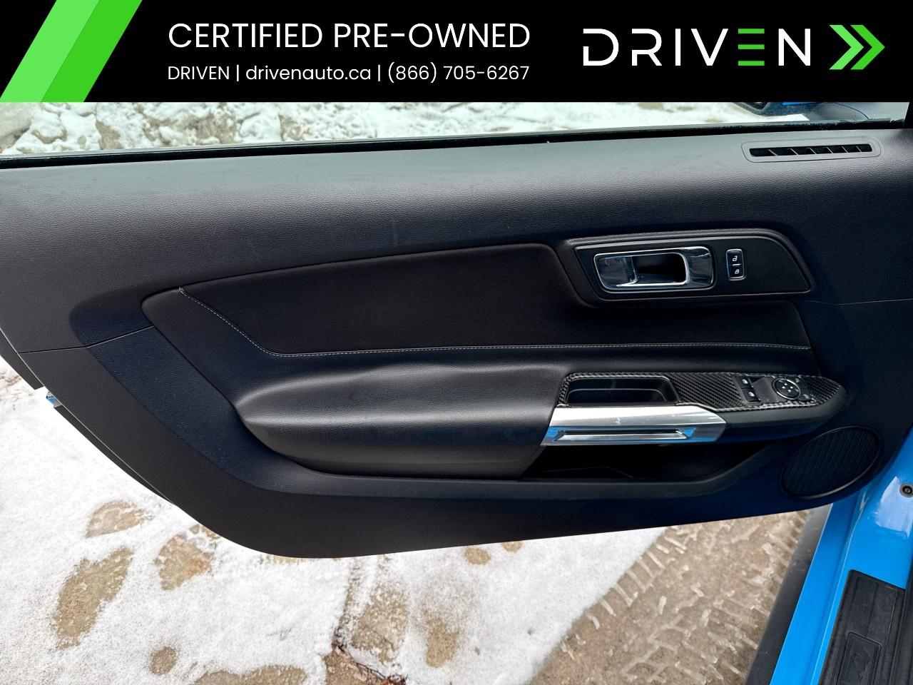 2017 Ford Mustang 2DR FASTBACK V6 Photo