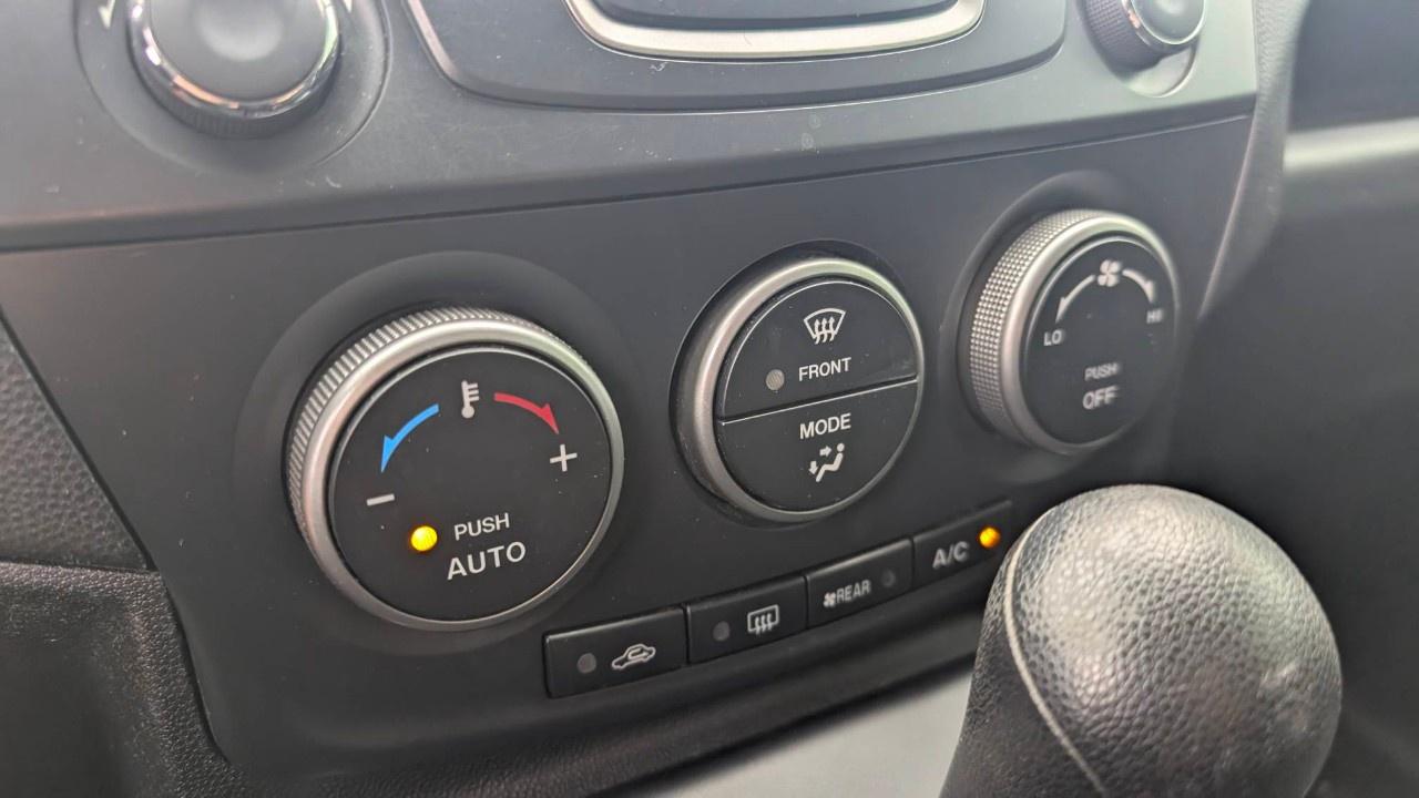 2014 Mazda MAZDA5 4dr Wgn Auto GS Photo