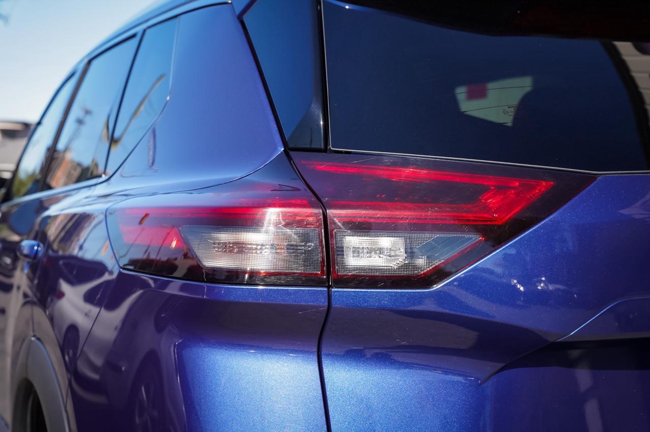 2021 Nissan Rogue SV | AWD | Carplay | No Accidents Photo2