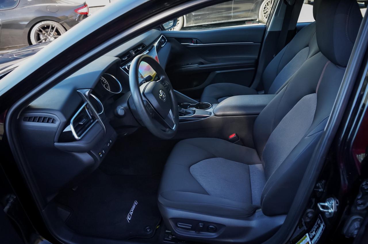 2018 Toyota Camry SE | No Accidents | Rear Camera Photo4