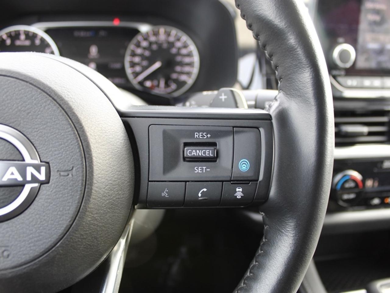 2024 Nissan Pathfinder SV  - Sunroof -  Navigation Photo