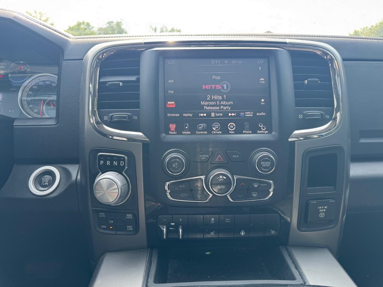 2014 RAM 1500 4WD Crew Cab 140.5" Sport - Photo #14
