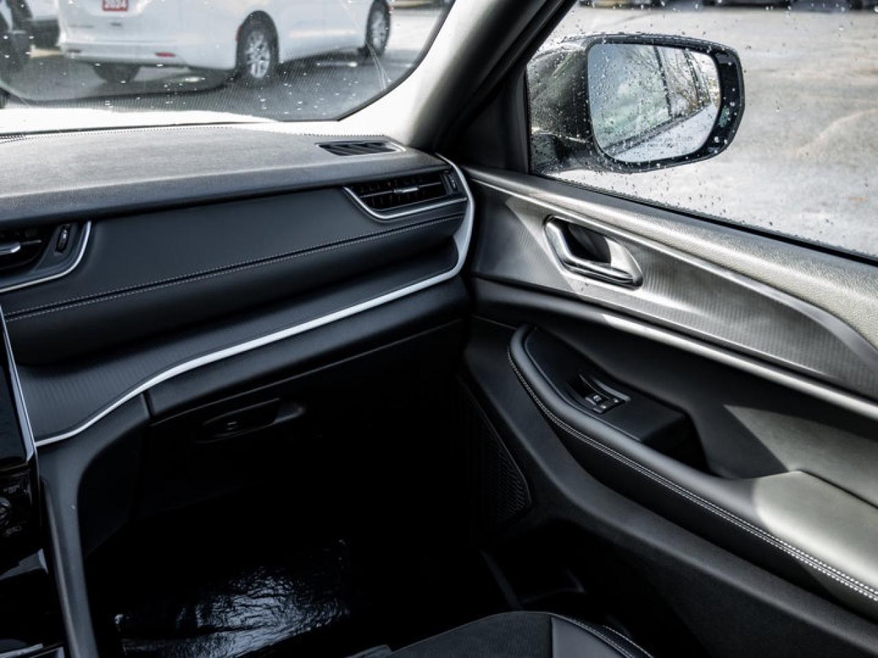 2025 Jeep Grand Cherokee L ALTITUDE Photo