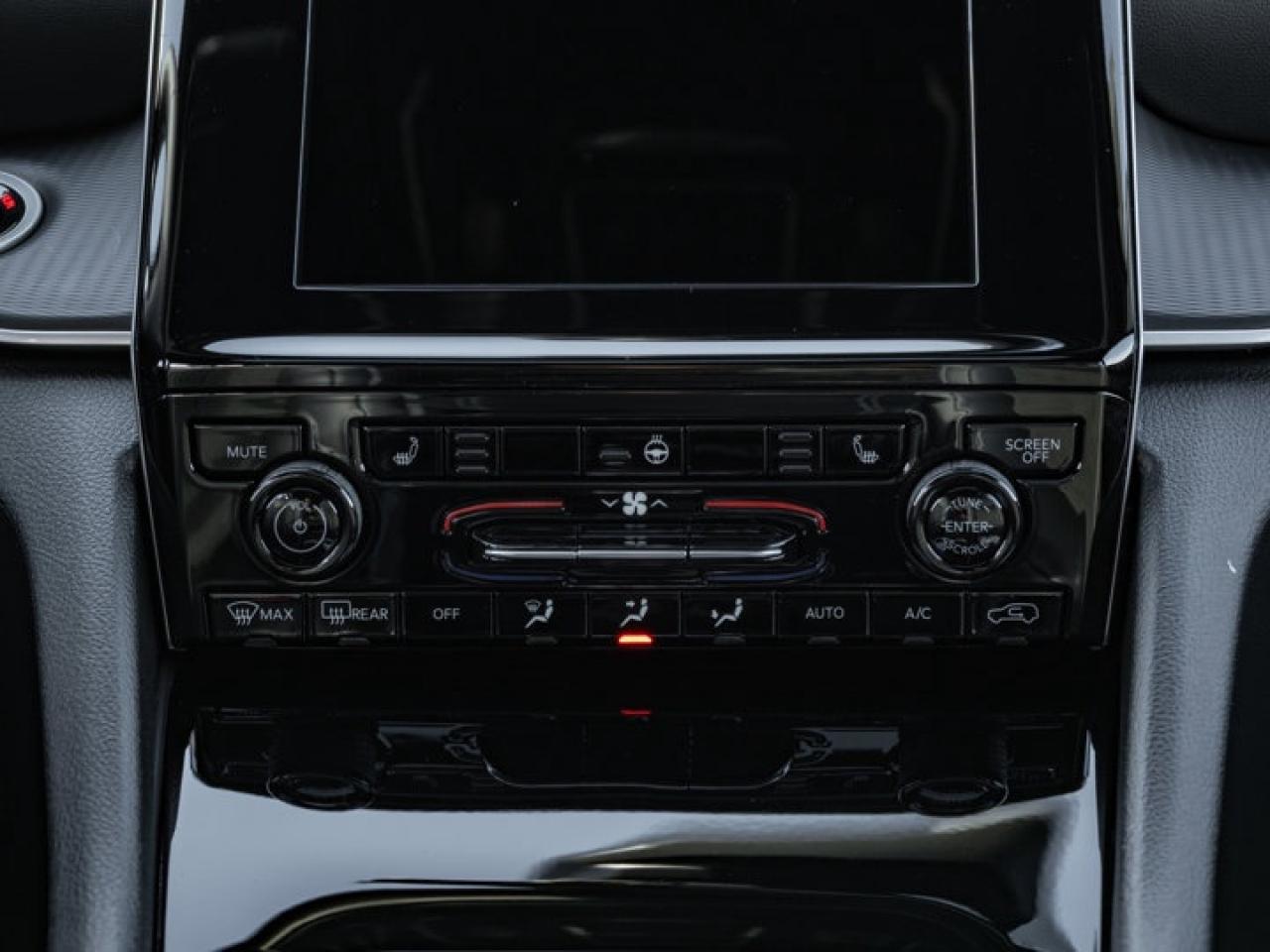 2025 Jeep Grand Cherokee L ALTITUDE Photo