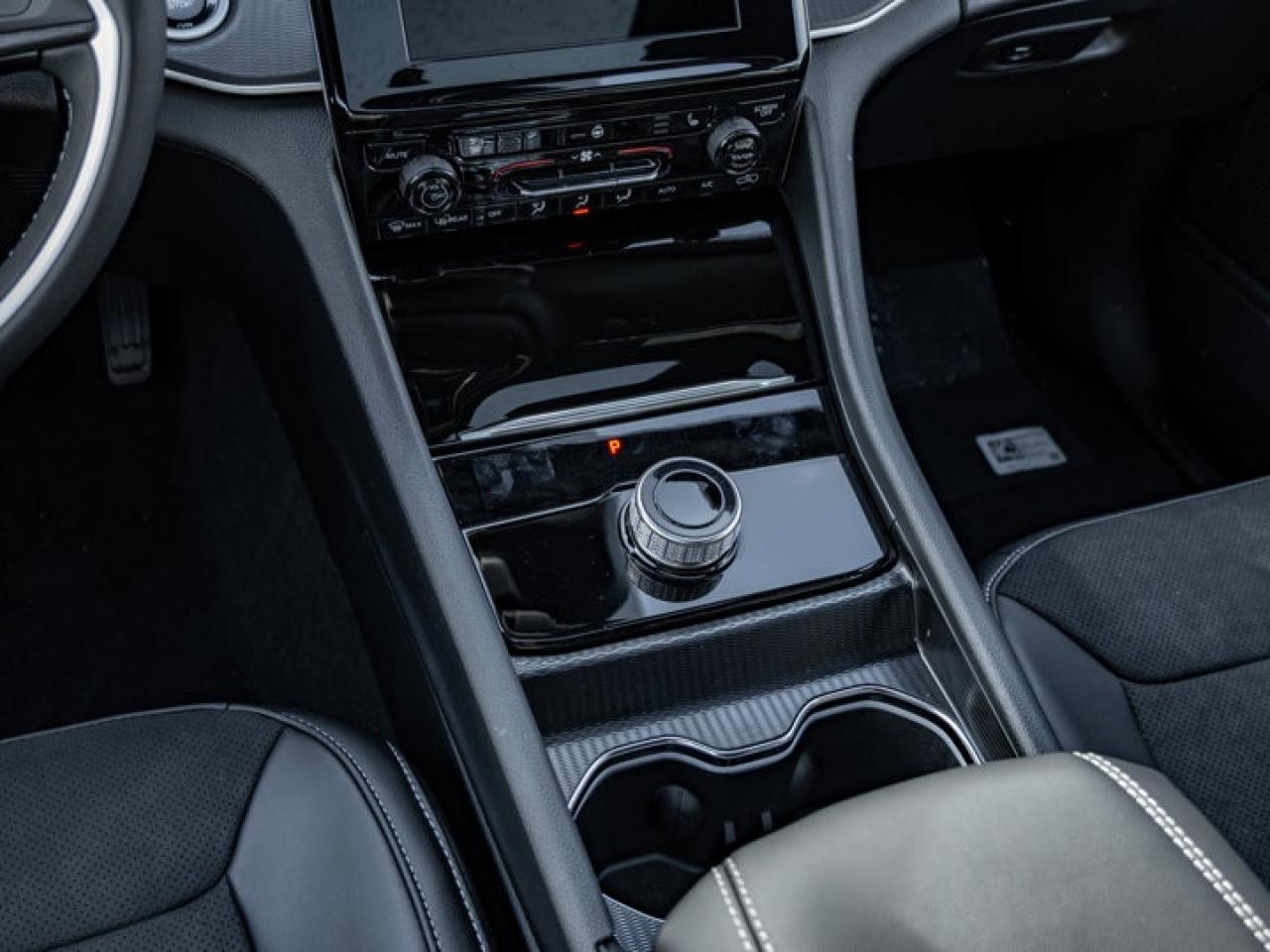 2025 Jeep Grand Cherokee L ALTITUDE Photo