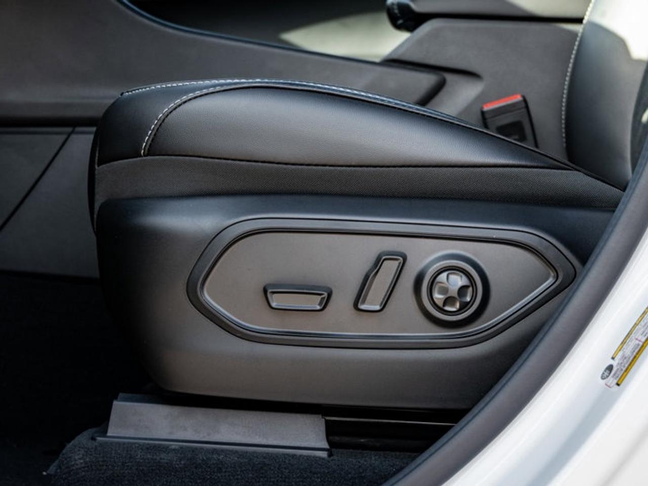 2025 Jeep Grand Cherokee L ALTITUDE Photo