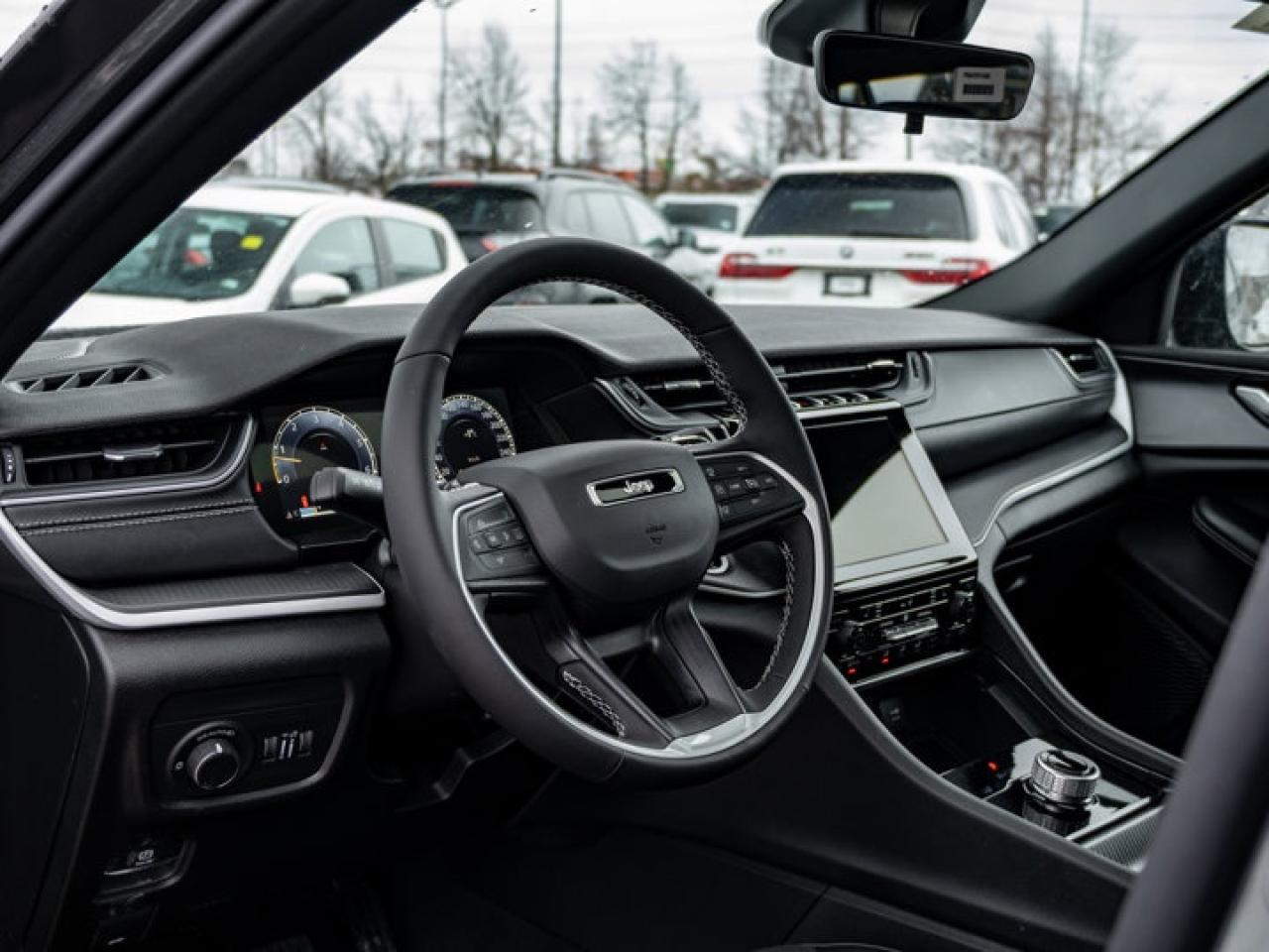 2025 Jeep Grand Cherokee L ALTITUDE Photo