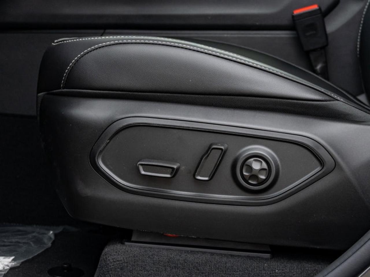 2025 Jeep Grand Cherokee L ALTITUDE Photo