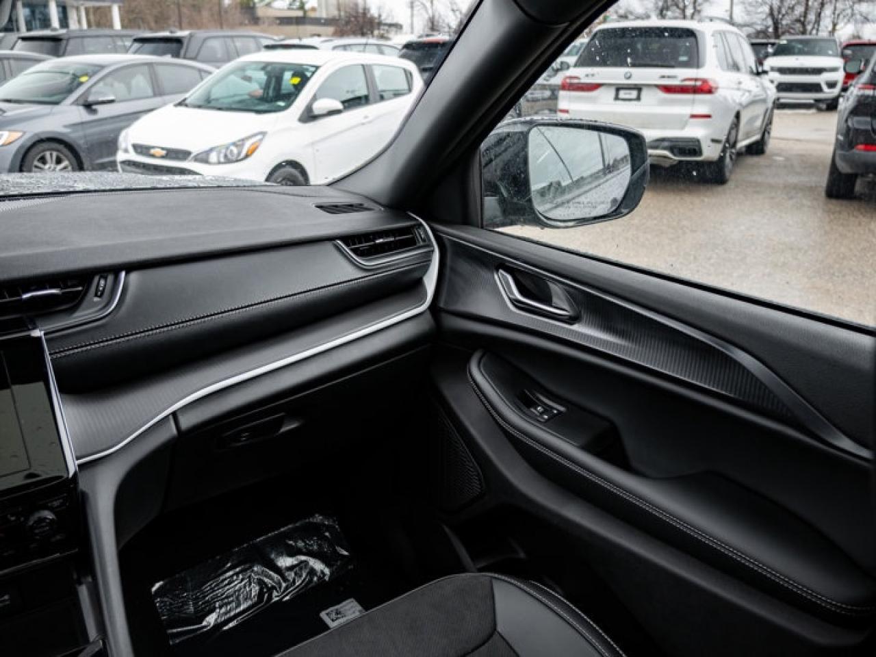 2025 Jeep Grand Cherokee L ALTITUDE Photo