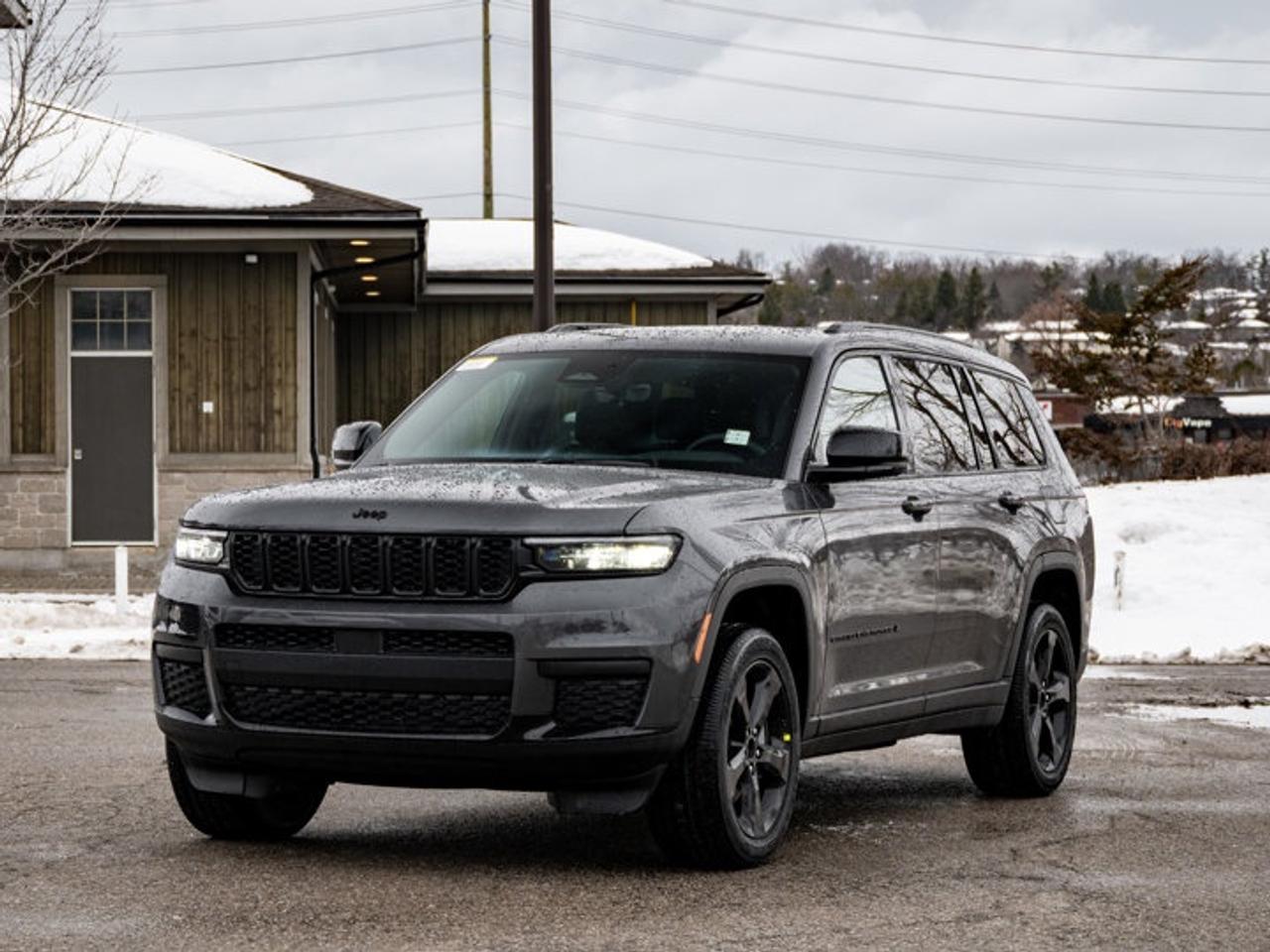 2025 Jeep Grand Cherokee L ALTITUDE Photo