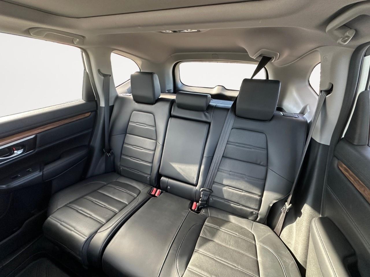 2017 Honda CR-V 4WD Touring Photo