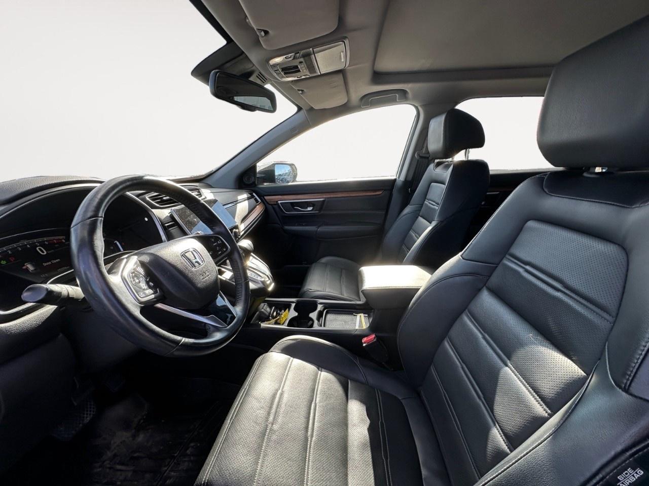 2017 Honda CR-V 4WD Touring Photo