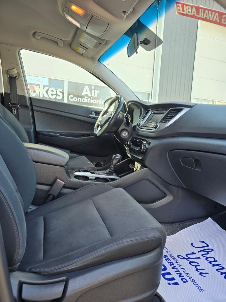 2016 Hyundai Tucson AWD 4DR 2.0L PREMIUM - Photo #5