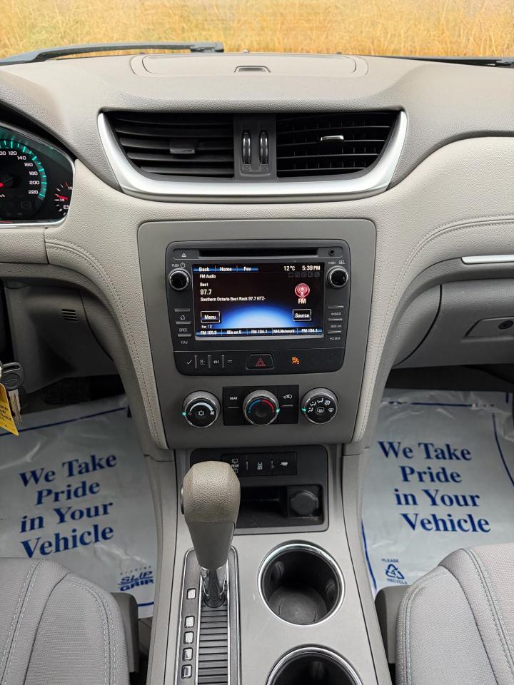 2014 Chevrolet Traverse LS - Photo #10
