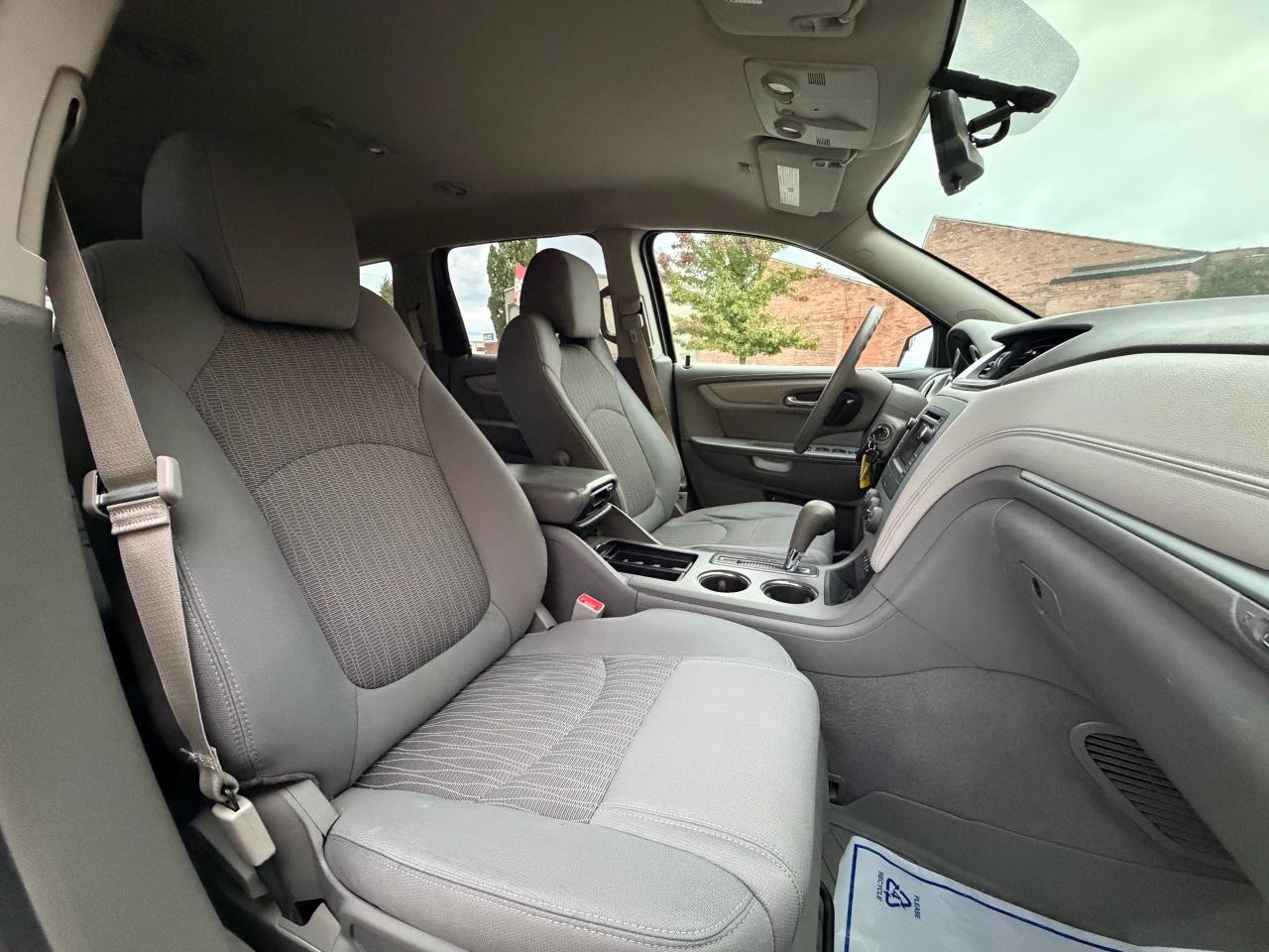 2014 Chevrolet Traverse LS - Photo #17