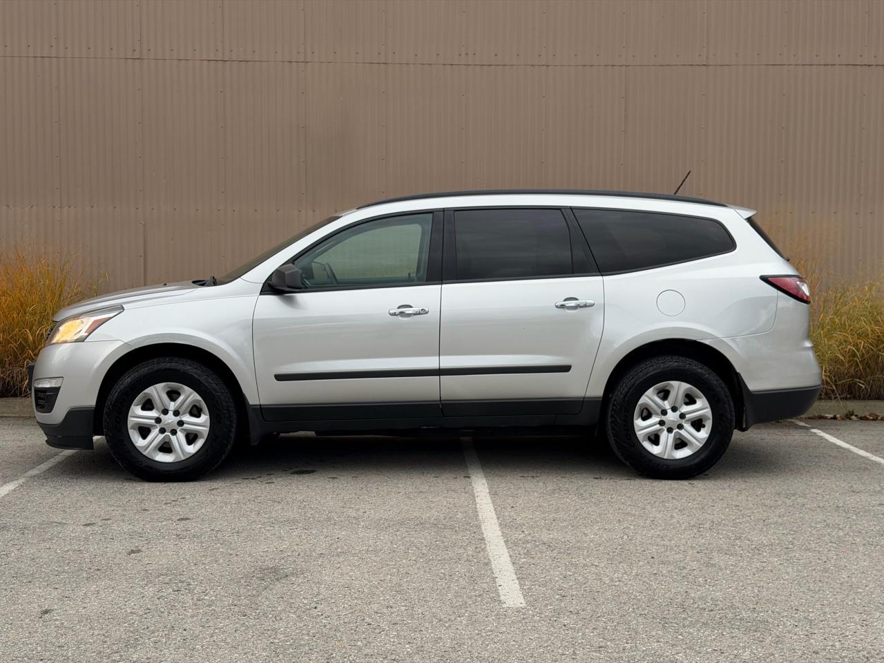 2014 Chevrolet Traverse LS - Photo #5