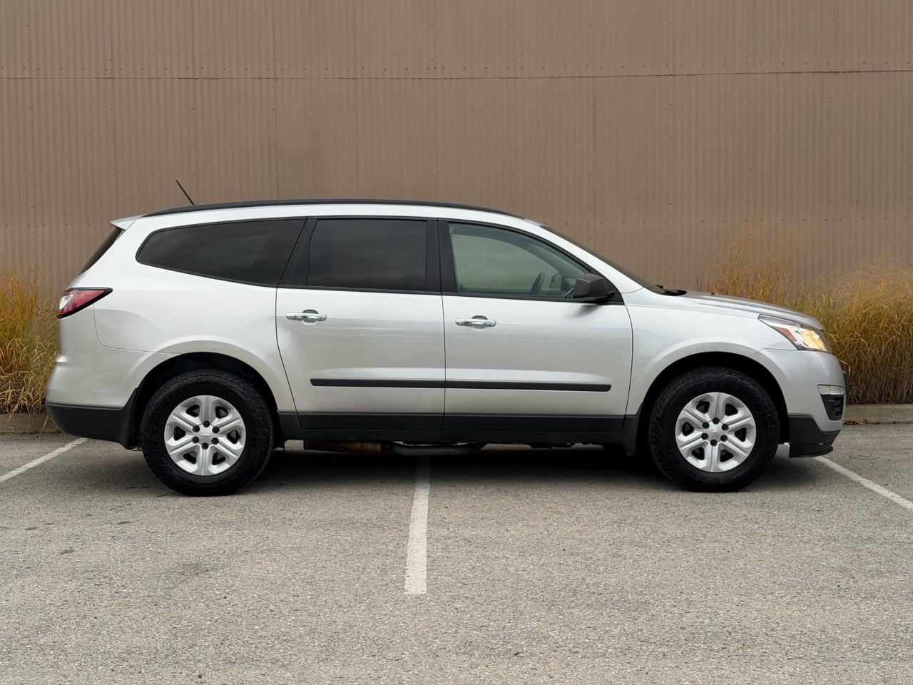 2014 Chevrolet Traverse LS - Photo #6