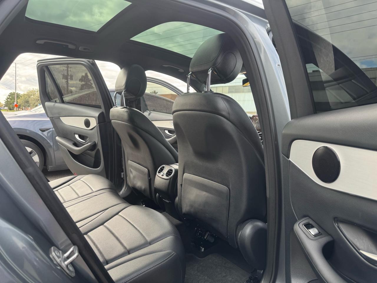 2020 Mercedes-Benz GLC-Class GLC 300 4MATIC SUV - Photo #9