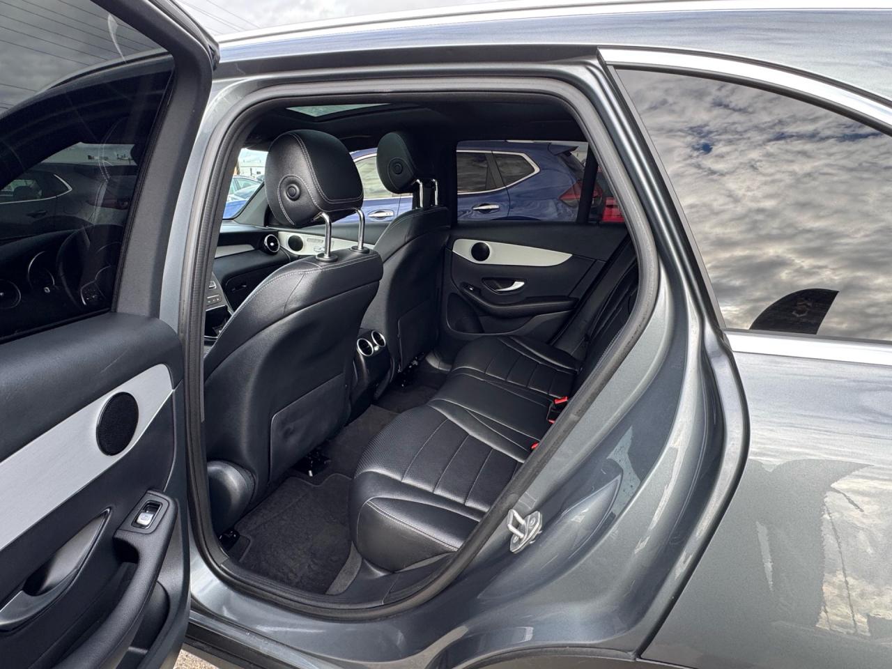 2020 Mercedes-Benz GLC-Class GLC 300 4MATIC SUV - Photo #11