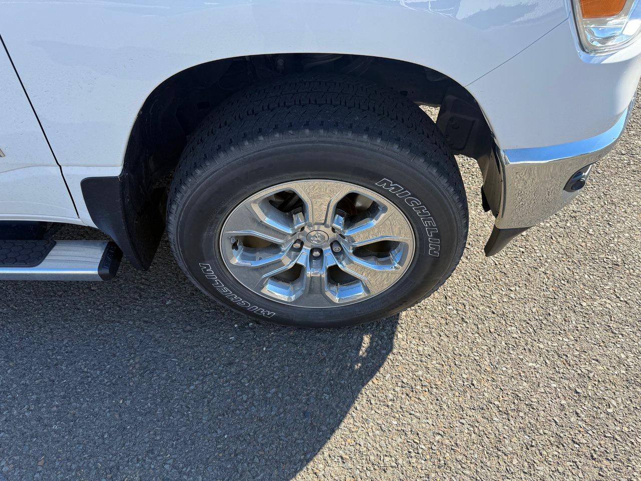 2022 RAM 1500 Big Horn Photo3